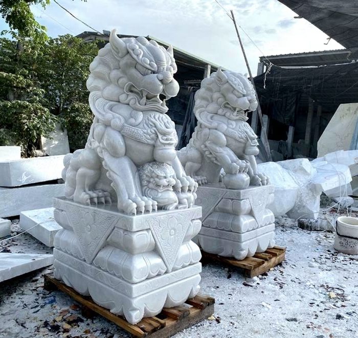 Tượng kỳ lân đá phong thủy